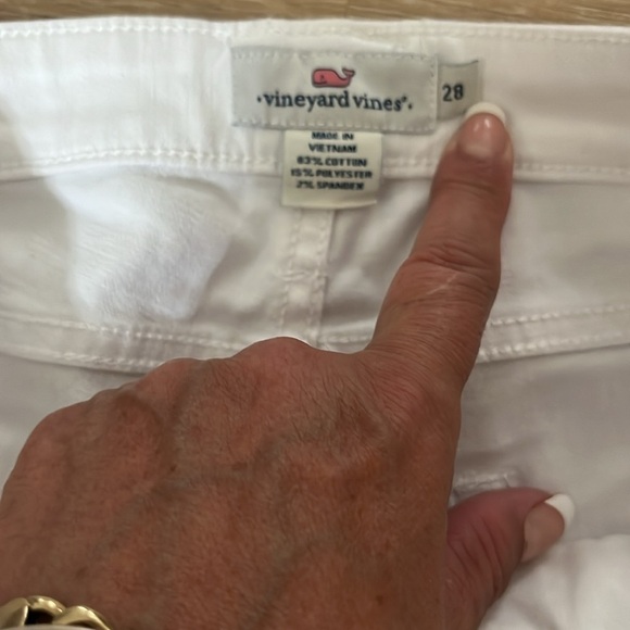 Vineyard Vines High Rise Skinny White Denim(106) - Picture 3 of 8